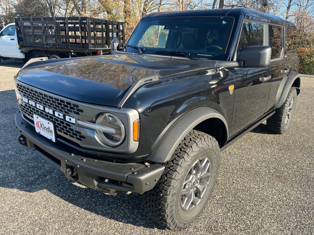New 2025 Ford Bronco Badlands image 4