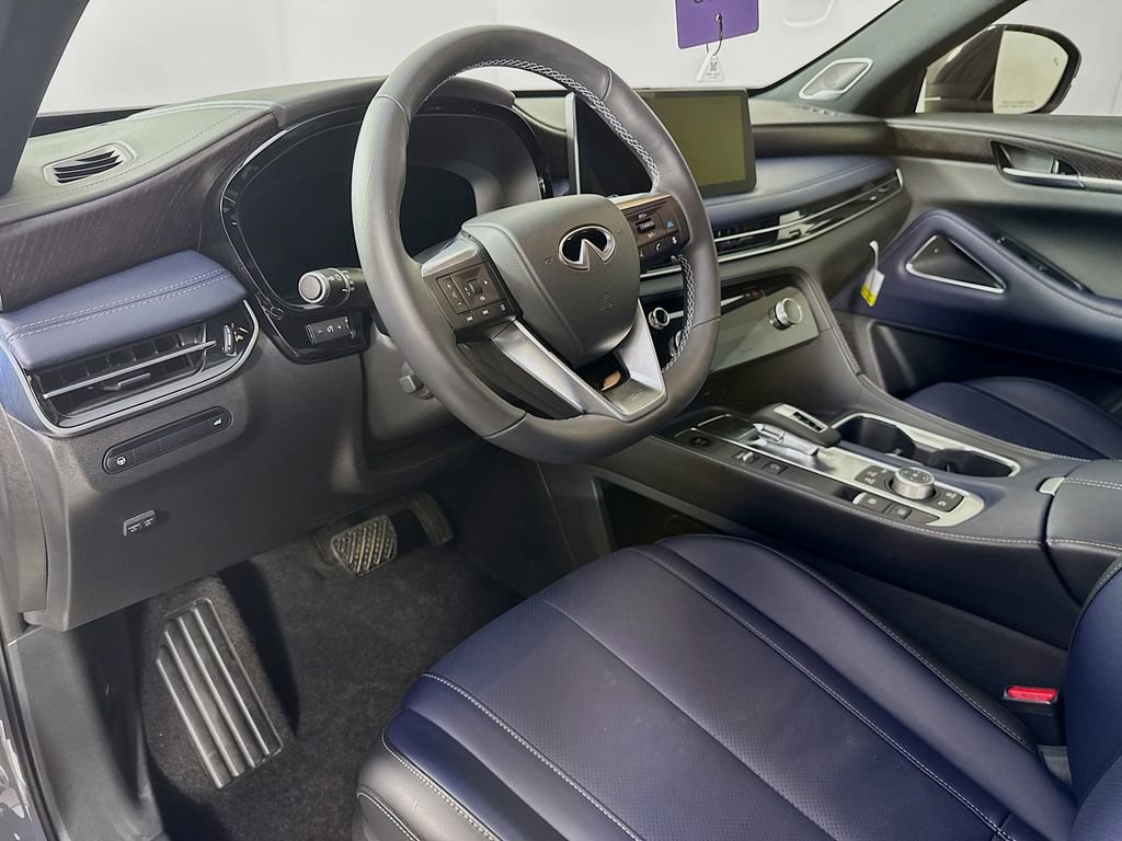 Used 2026 INFINITI QX60 Sport w/ Dark Cargo Package image 9