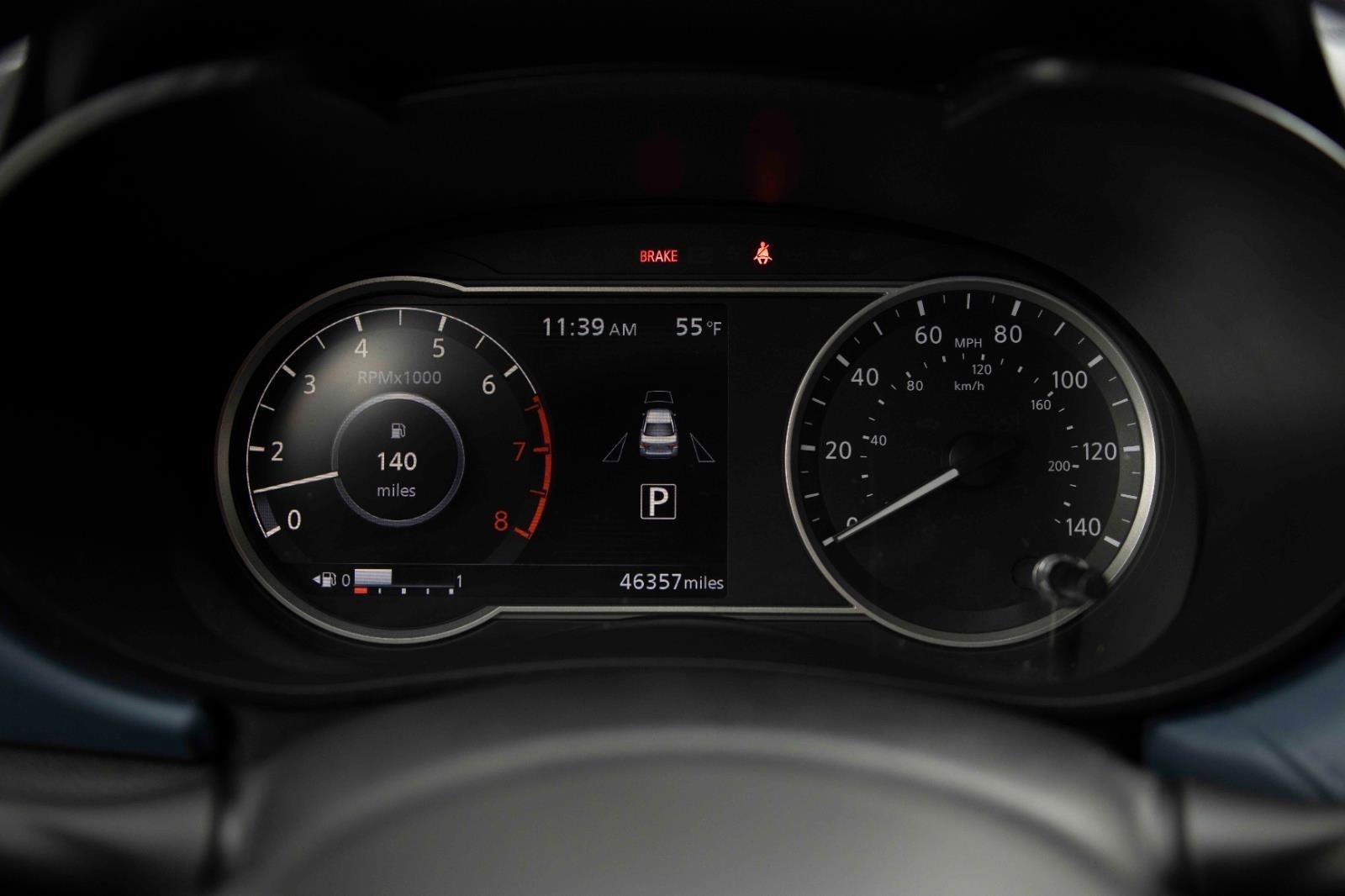 Used 2023 Nissan Versa SV image 4