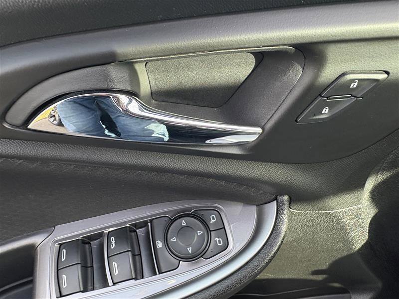 Used 2023 Chevrolet Malibu LT image 10