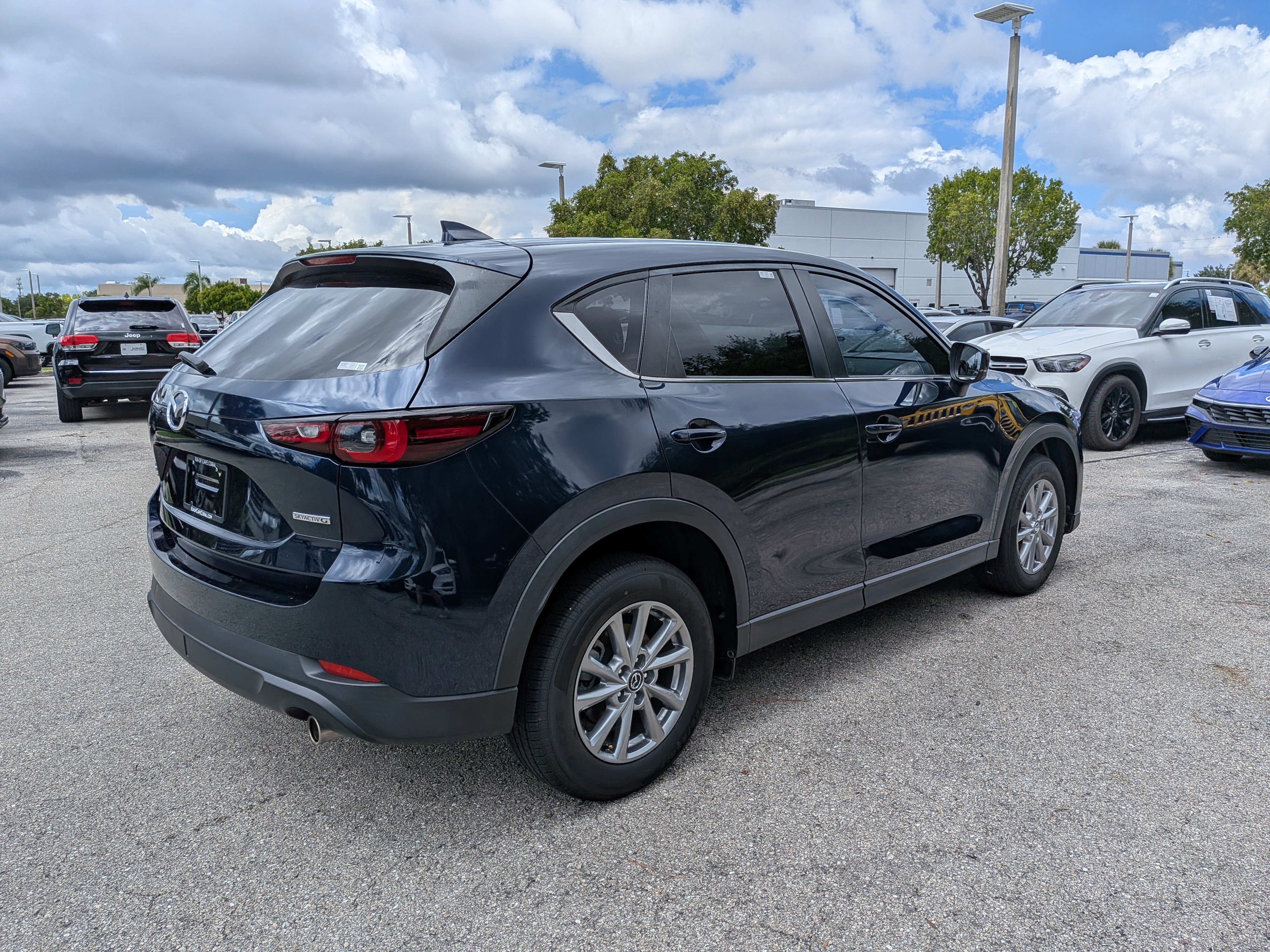 Used 2022 MAZDA CX-5 AWD 2.5 S w/ Select Package image 4