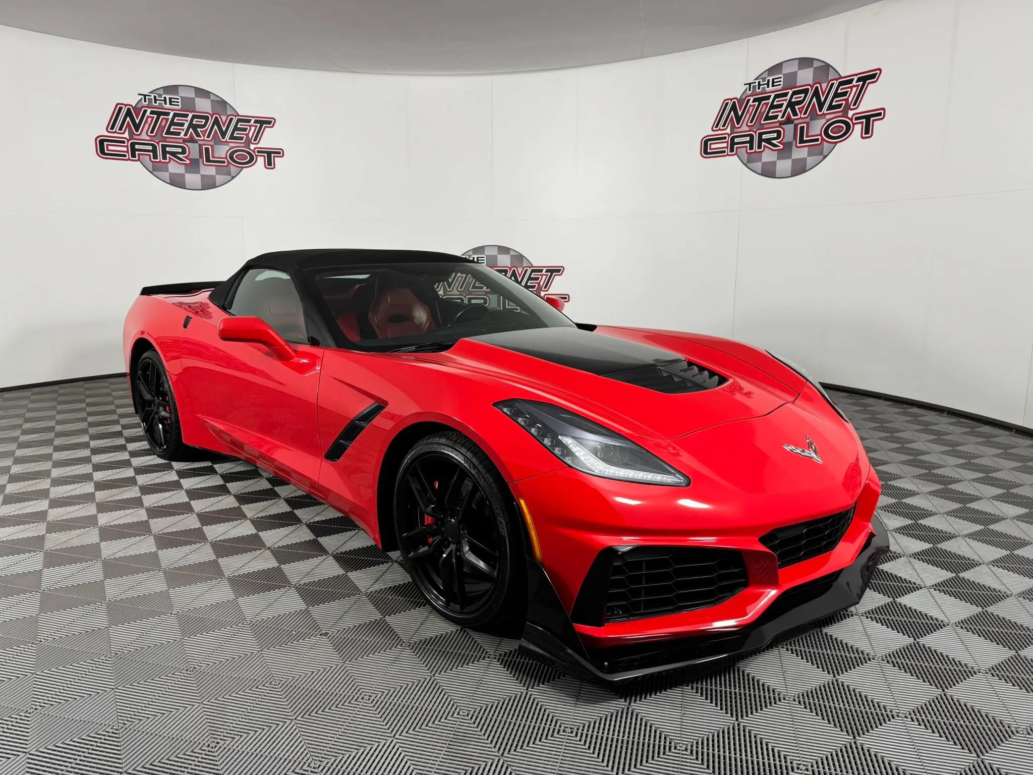 Used 2015 Chevrolet Corvette Stingray Convertible w/ ZF1 Appearance Package RWD image 17