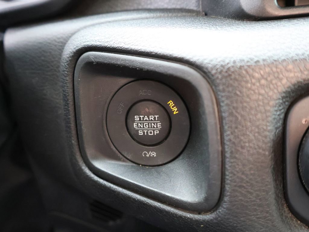 Used 2024 Jeep Wrangler Unlimited Sport AWD/4WD image 31