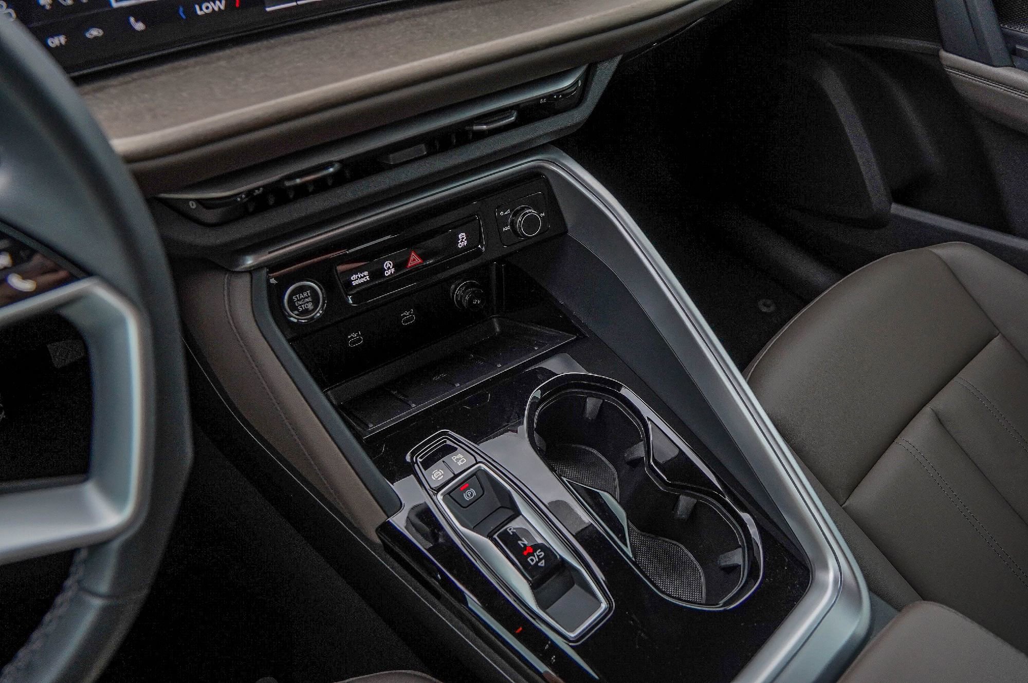 Certified 2025 Audi Q5 Premium w/ Convenience Package image 16