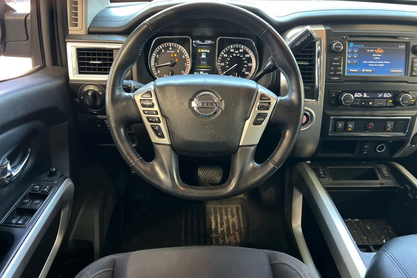 Used 2018 Nissan Titan SV w/ SV Convenience Package RWD image 16