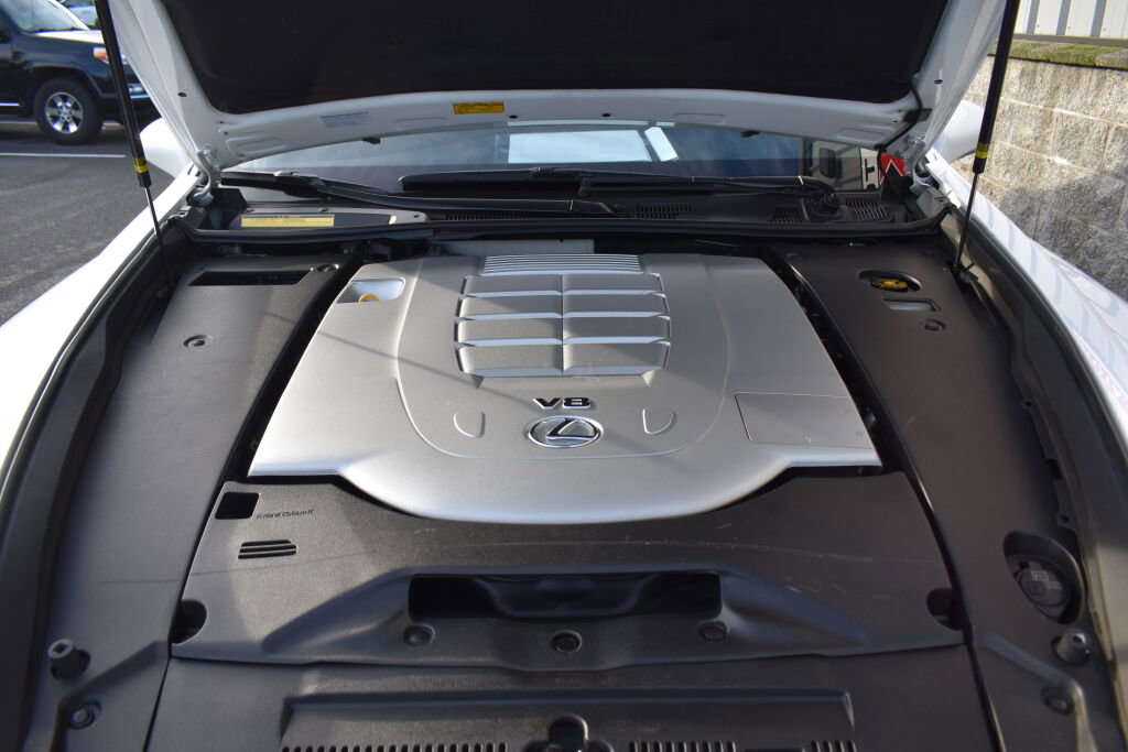 Used 2014 Lexus LS 460 AWD image 28