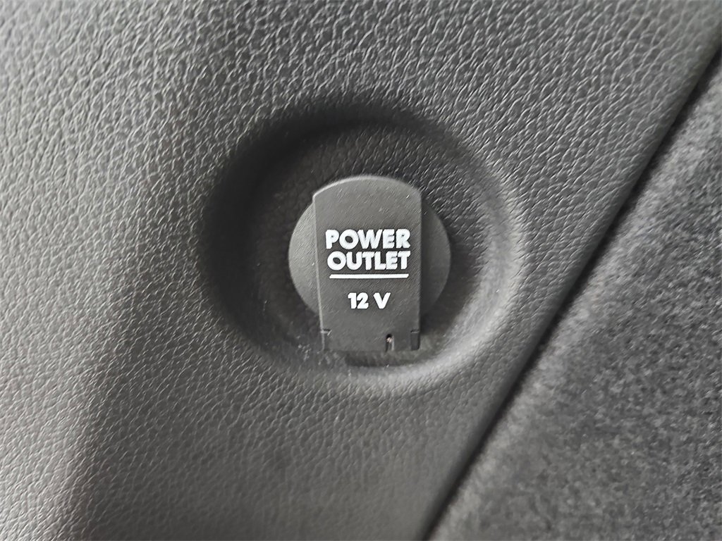 Used 2018 Porsche Macan image 21