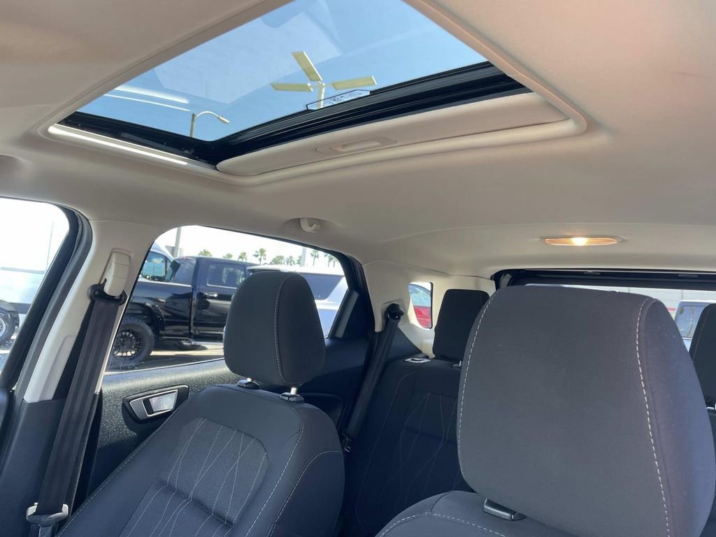 Used 2022 Ford EcoSport SE w/ SE Convenience Package image 6