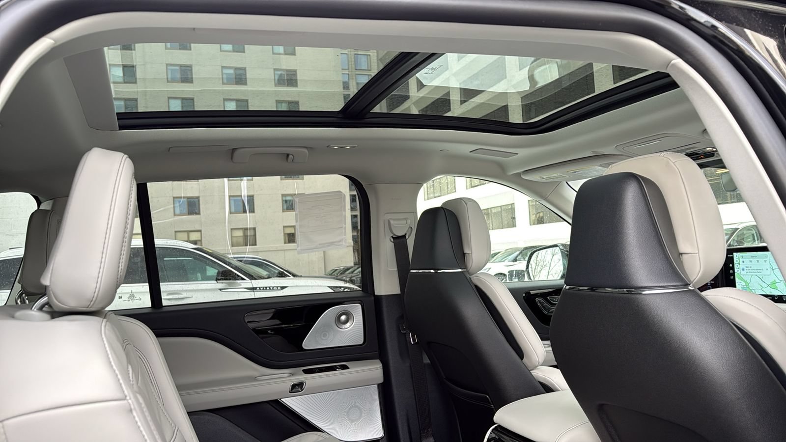 New 2025 Lincoln Aviator Reserve w/ Equipment Group 201A AWD/4WD image 5