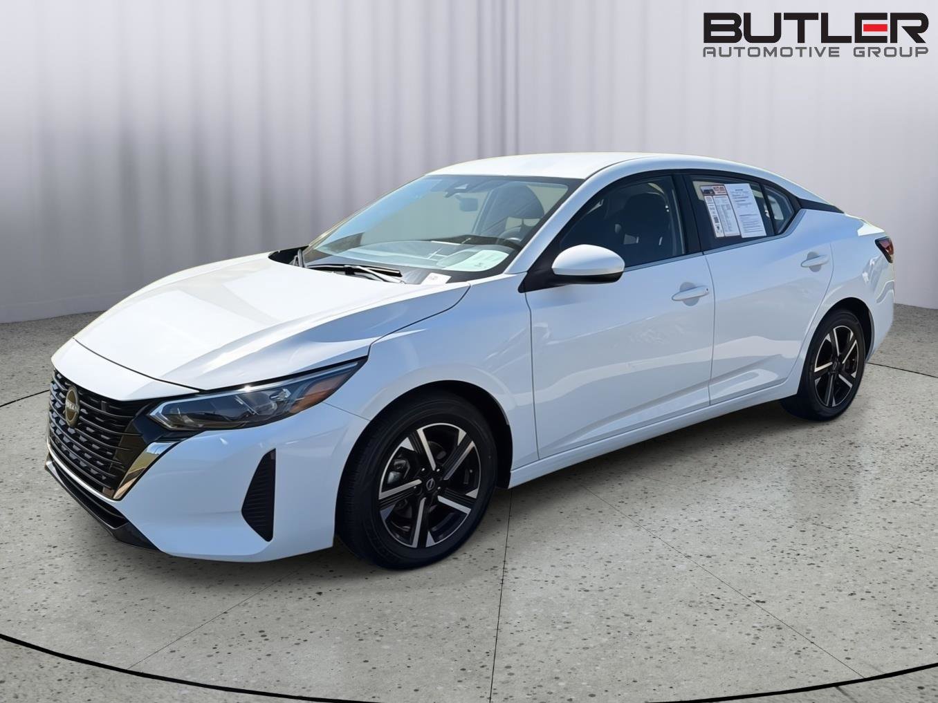 Used 2024 Nissan Sentra SV image 1