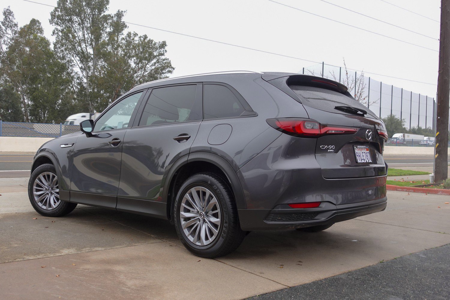 Used 2024 MAZDA CX-90 Plug-In Hybrid w/ Preferred image 7