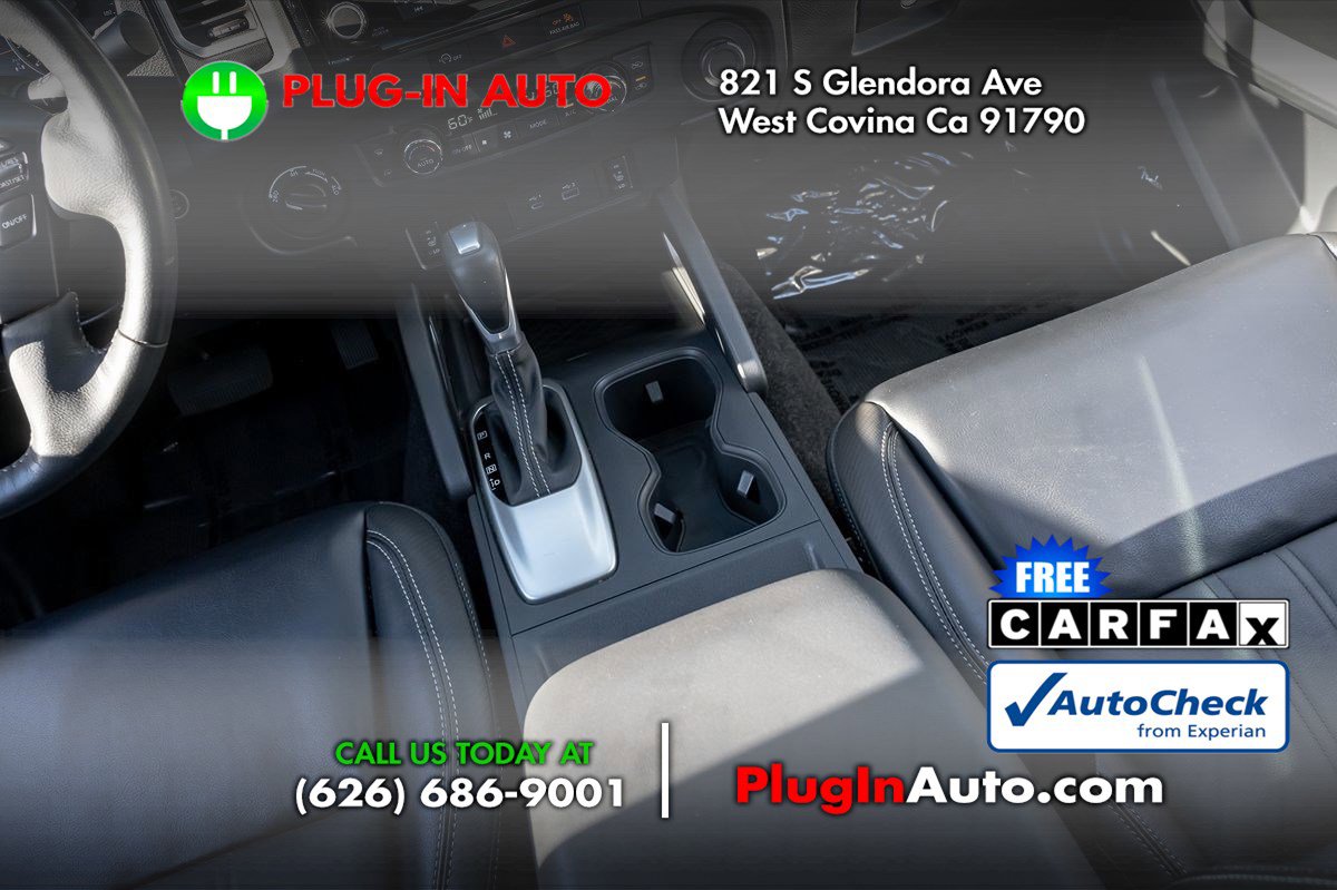 Used 2024 Nissan Frontier SL image 17