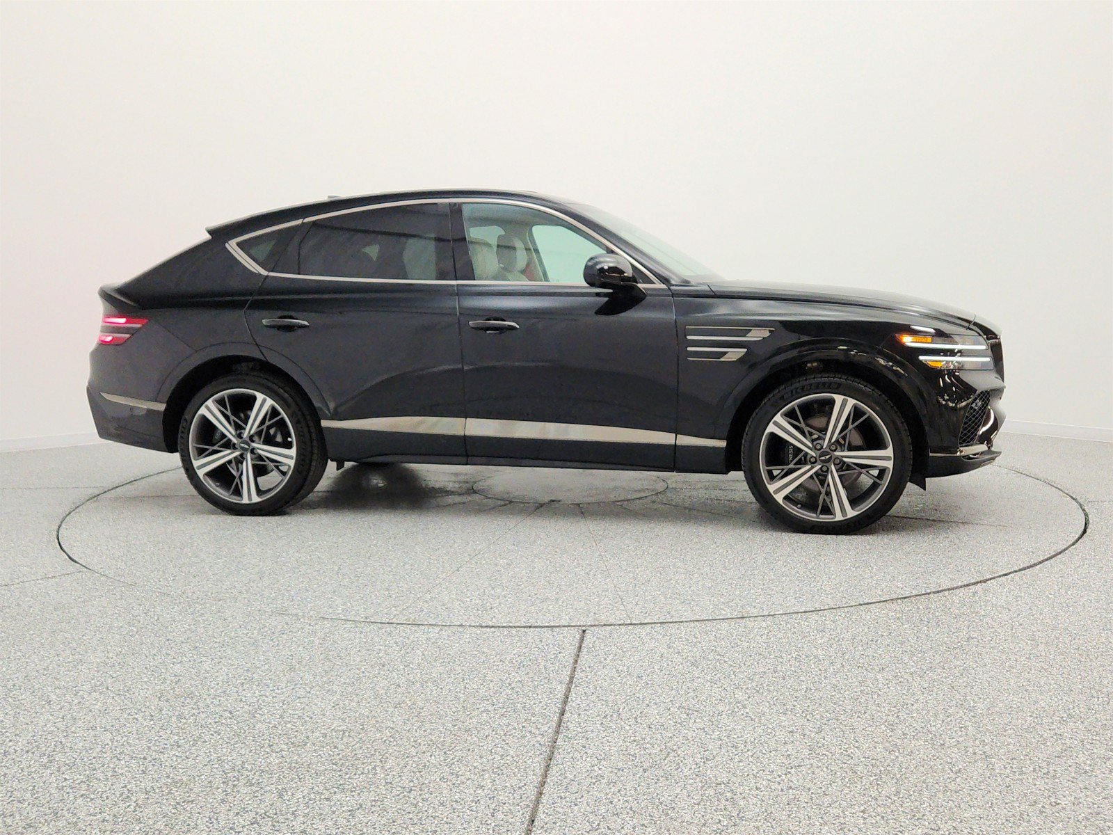 Used 2025 Genesis GV80 3.5T e-SC AWD/4WD image 4