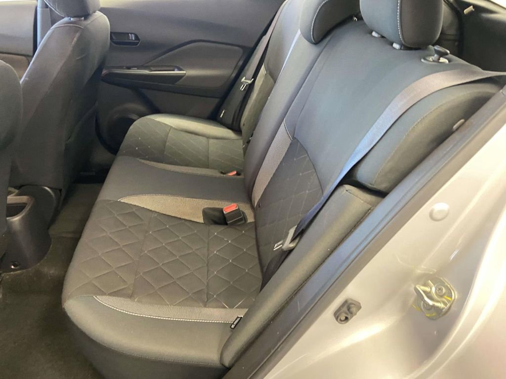 Used 2020 Nissan Kicks S image 13