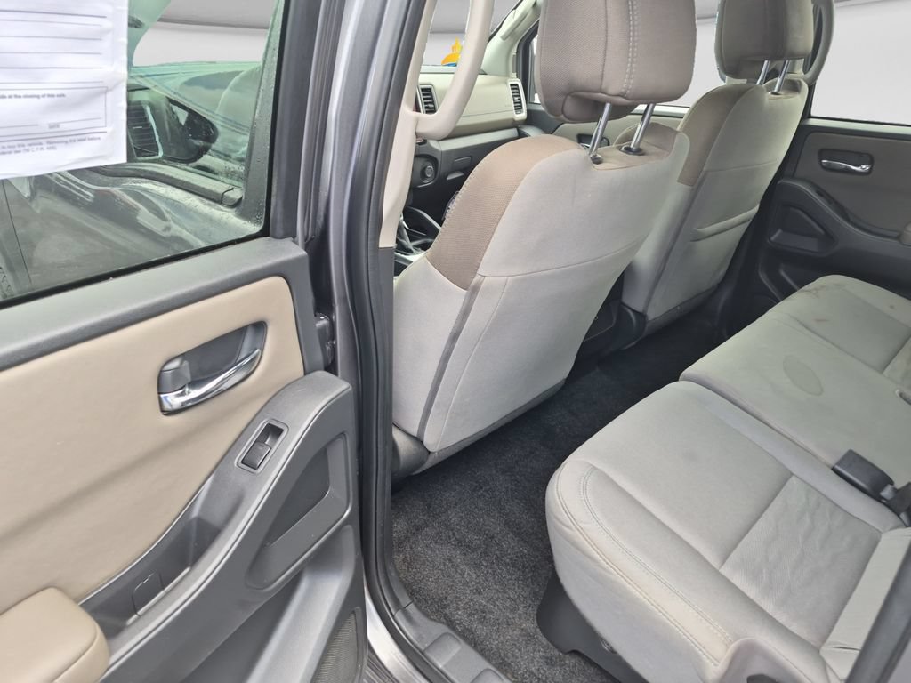 Used 2023 Nissan Frontier SV w/ Technology Package AWD/4WD image 9
