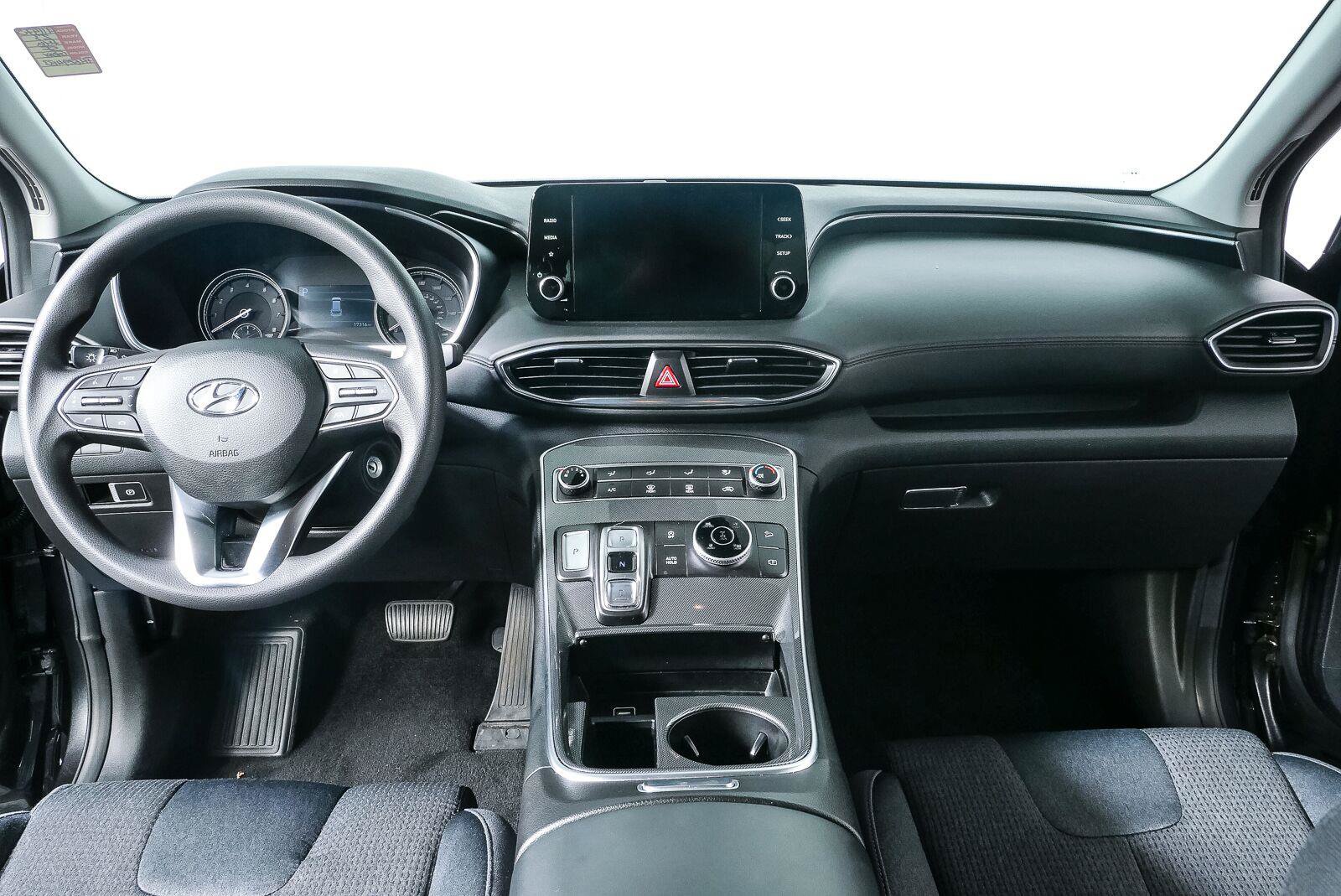 Used 2023 Hyundai Santa Fe SE AWD/4WD image 17