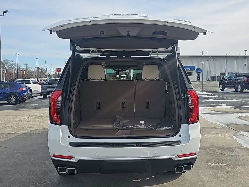 New 2026 GMC Yukon Denali image 6