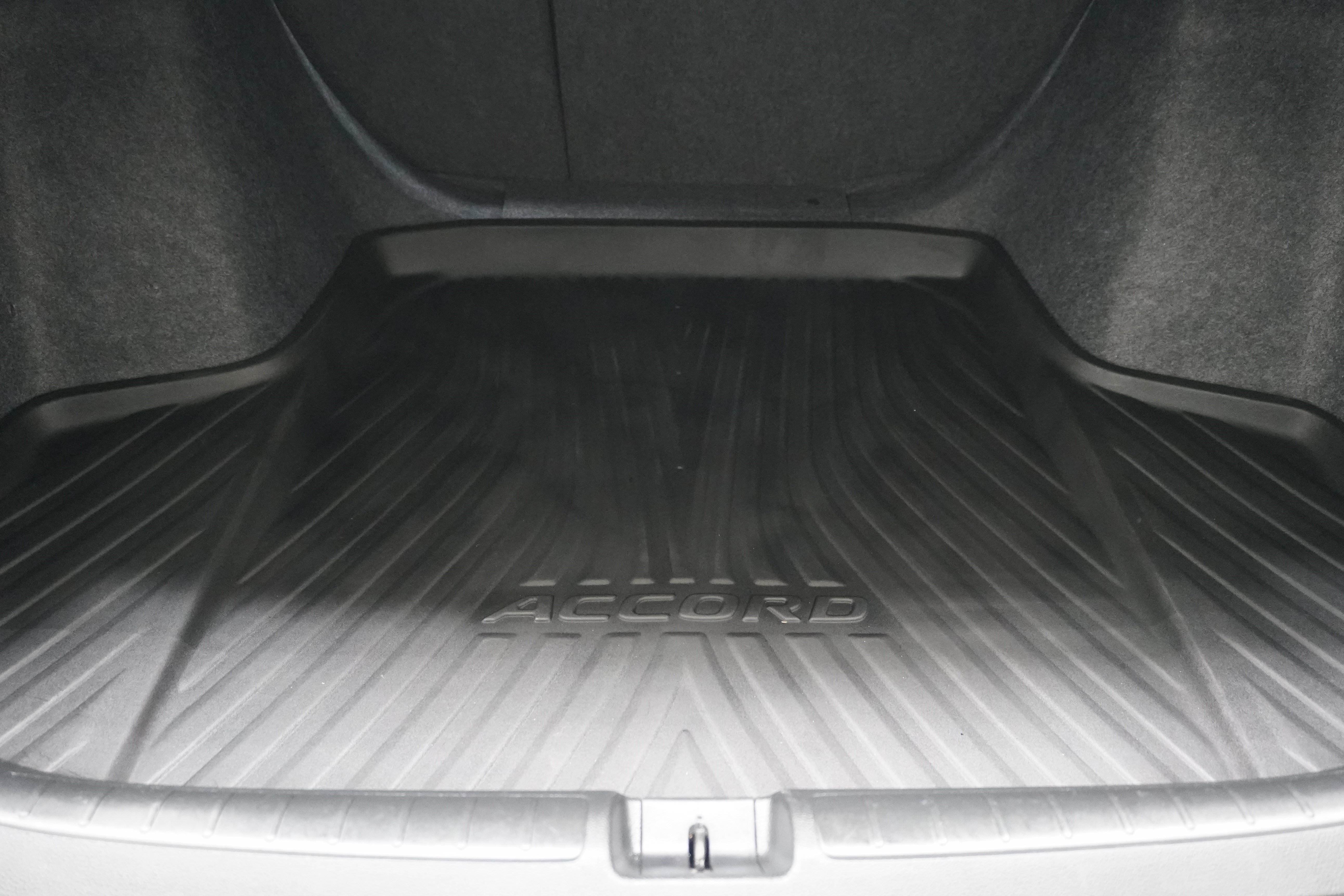 Used 2019 Honda Accord Hybrid image 23
