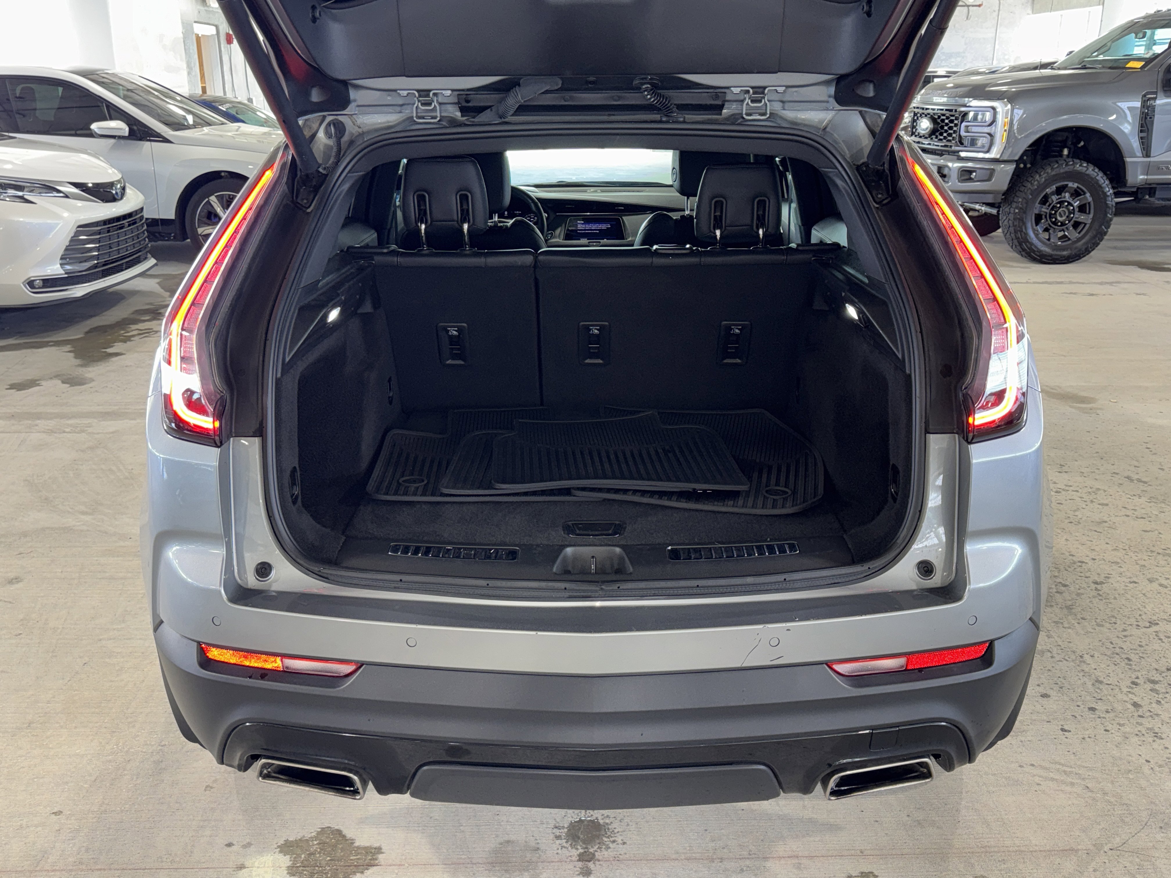 Used 2023 Cadillac XT4 Sport image 13