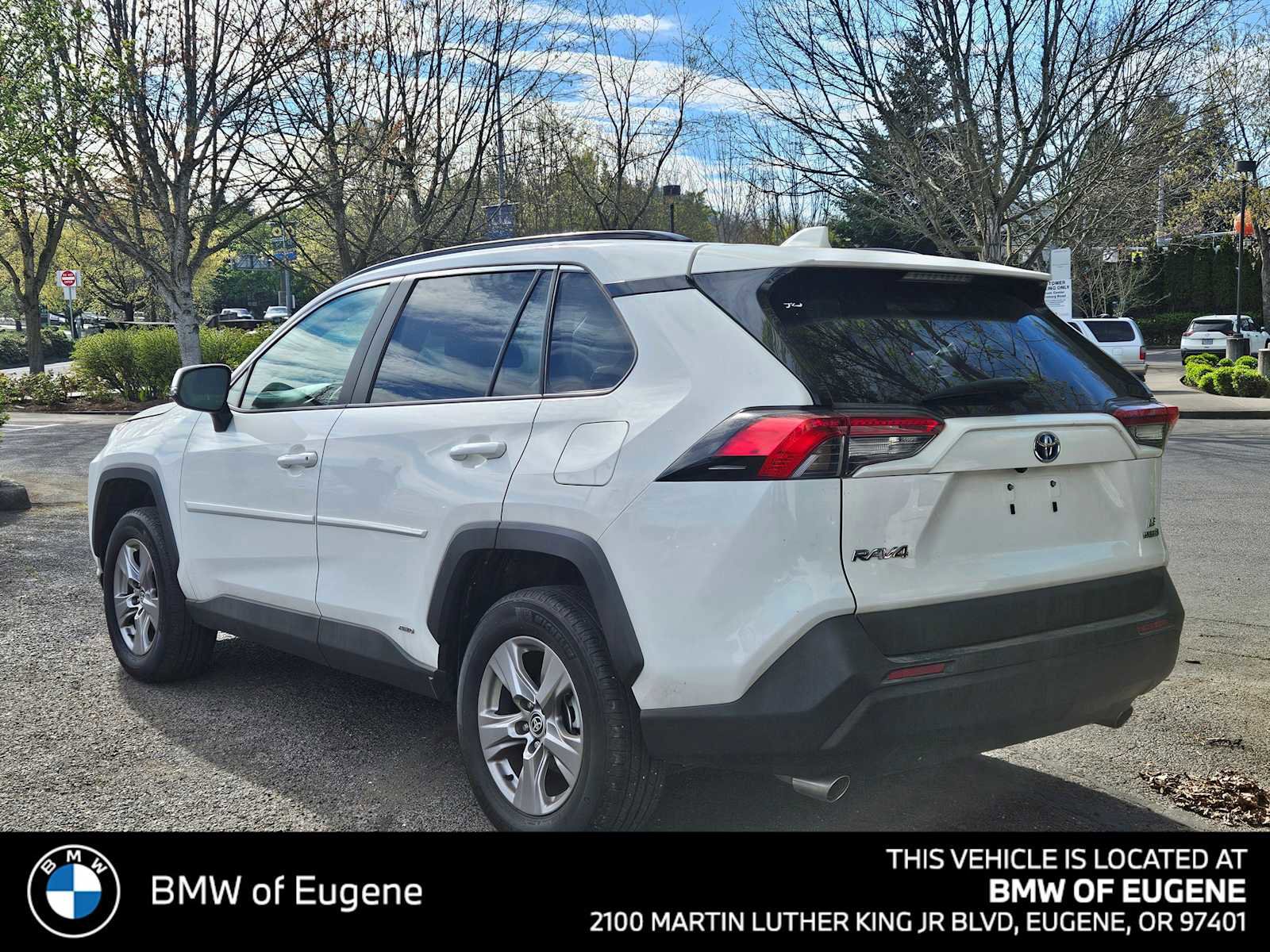 Used 2024 Toyota RAV4 LE image 5