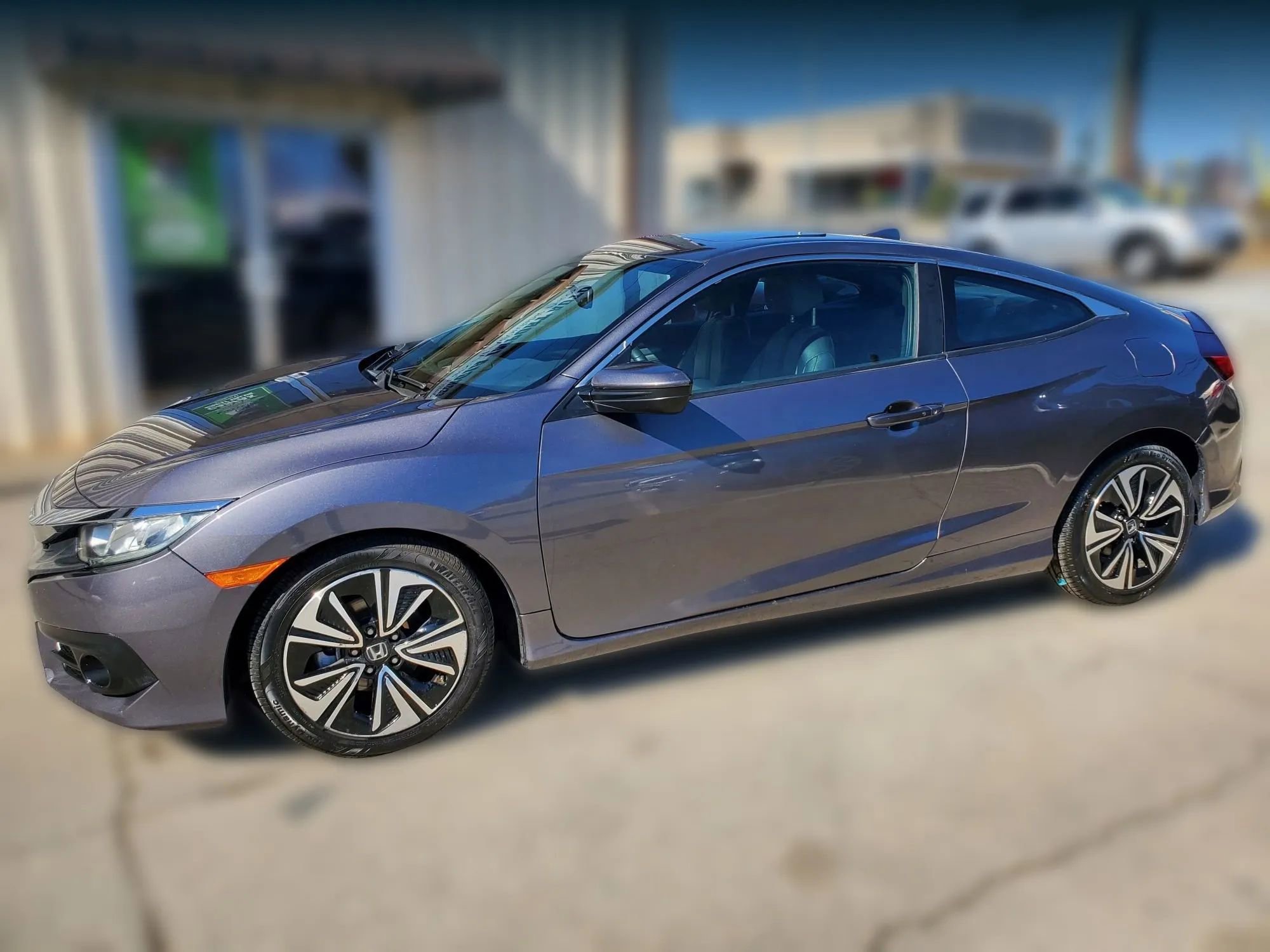 Used 2018 Honda Civic EX-L image 6