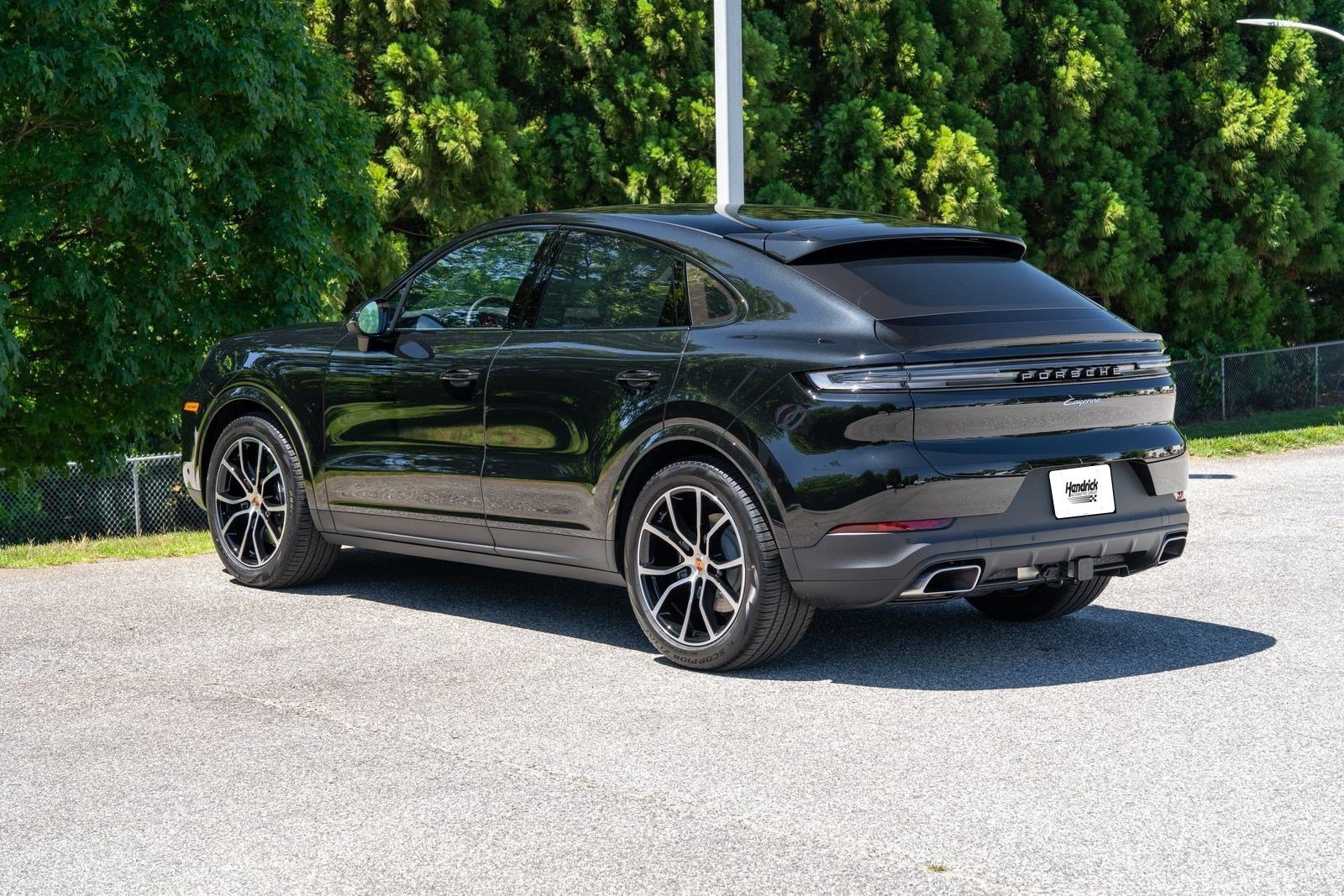 New 2026 Porsche Cayenne GTS AWD/4WD image 4