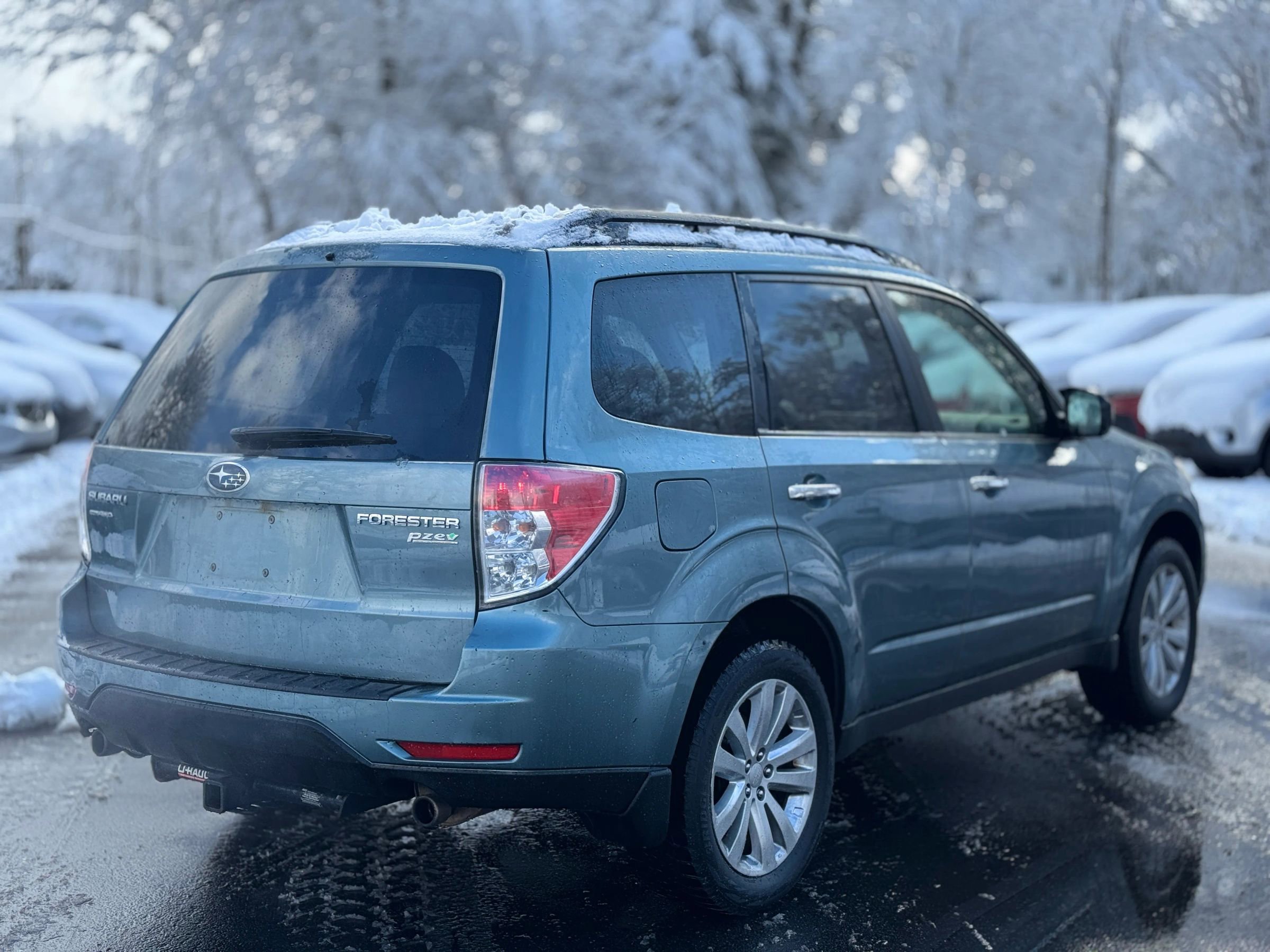 Used 2012 Subaru Forester 2.5X Premium w/ All-Weather Pkg image 5