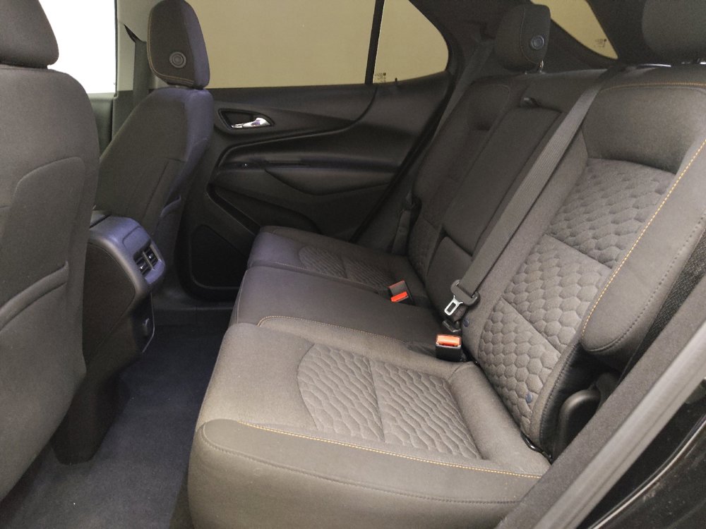 Used 2018 Chevrolet Equinox LT FWD image 18
