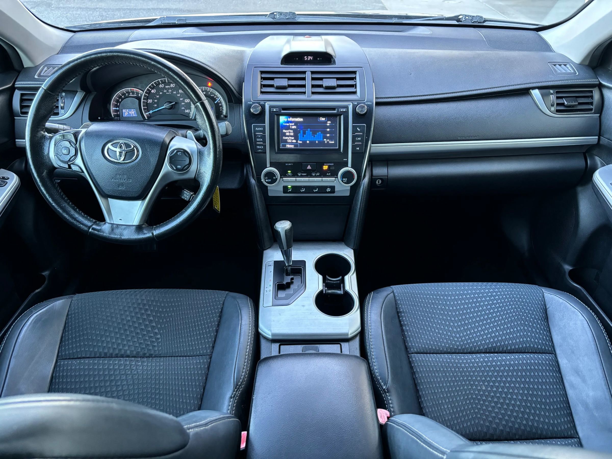 Used 2013 Toyota Camry SE image 14