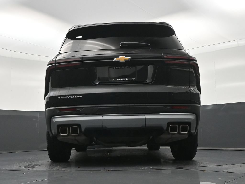 Used 2026 Chevrolet Traverse LT FWD image 29
