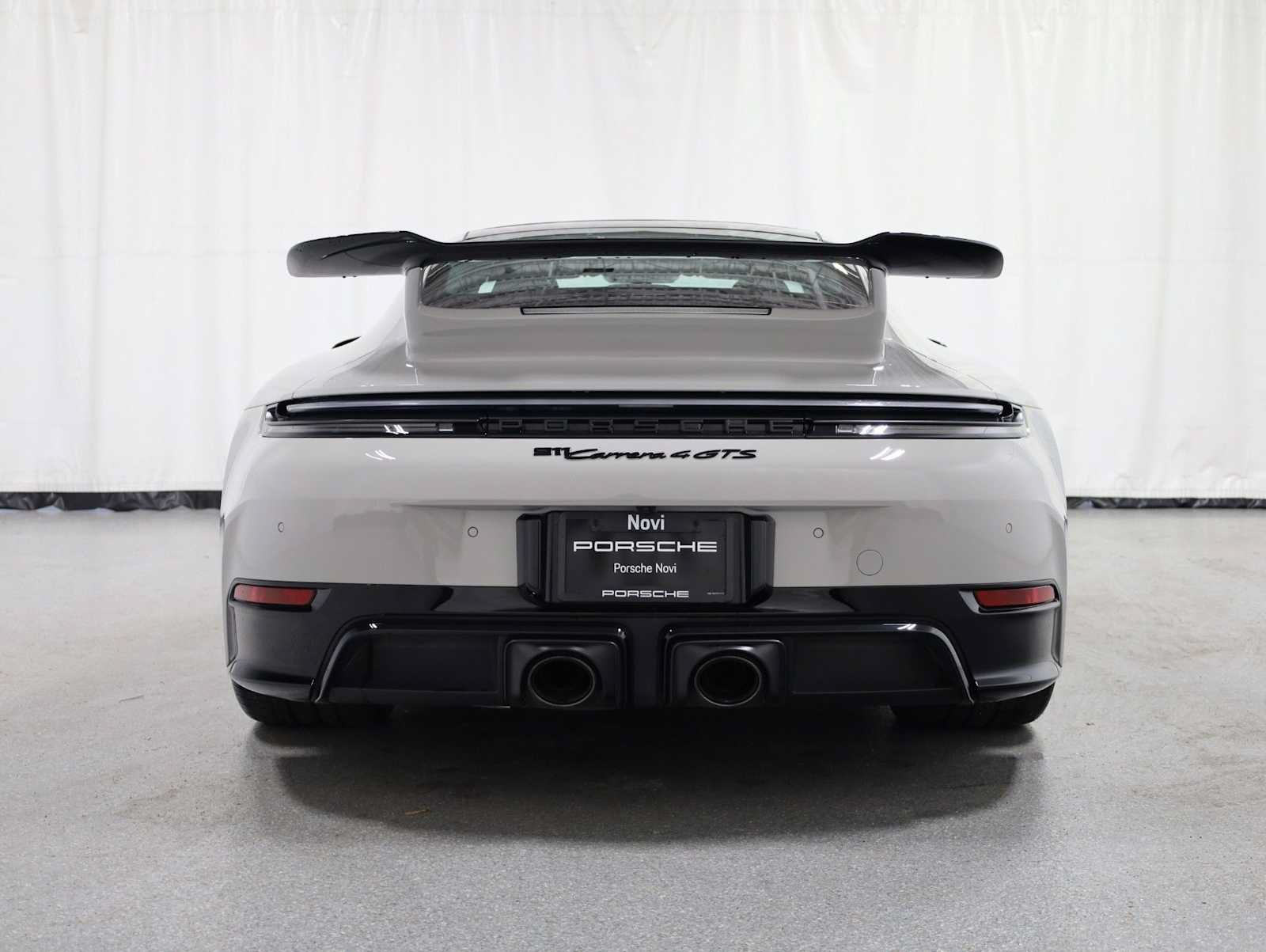Used 2026 Porsche 911 Carrera GTS RWD image 7