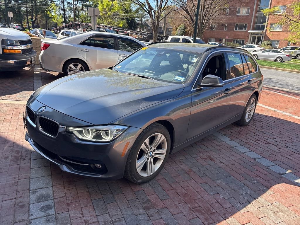 Used 2017 BMW 330i xDrive Wagon image 7