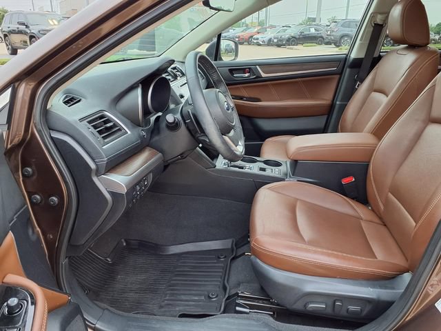 Used 2019 Subaru Outback 2.5i Touring w/ Popular Package #3A AWD/4WD image 7