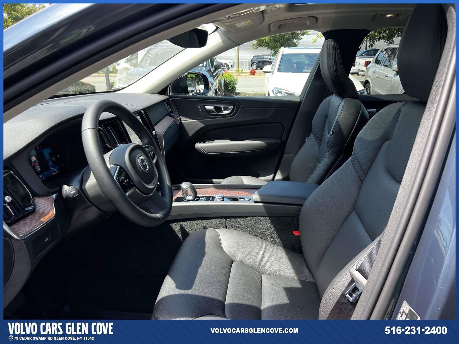Certified 2024 Volvo XC60 B5 Plus w/ Climate Package AWD/4WD image 15