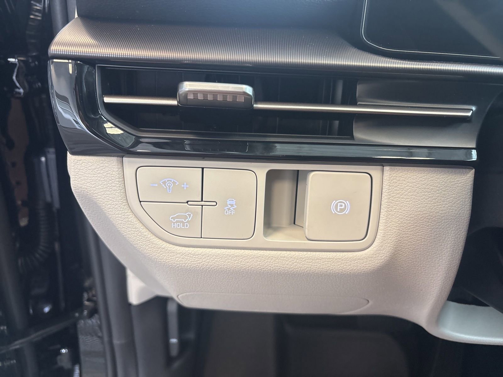 New 2026 Kia Sportage EX image 18