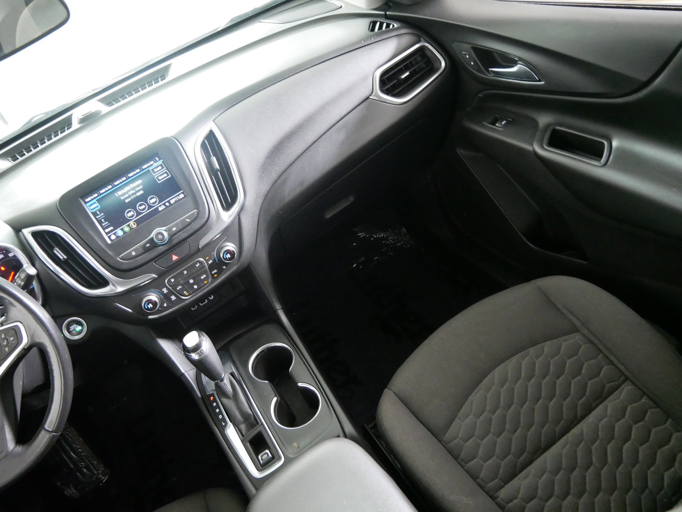 Used 2019 Chevrolet Equinox LT image 11