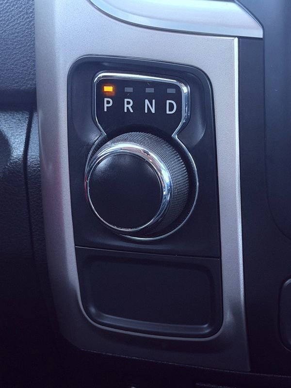 Used 2014 RAM 1500 Classic SLT RWD image 32