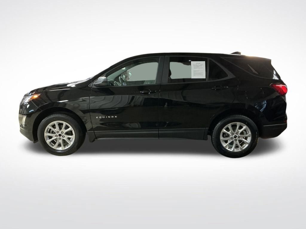 Used 2021 Chevrolet Equinox LS image 2