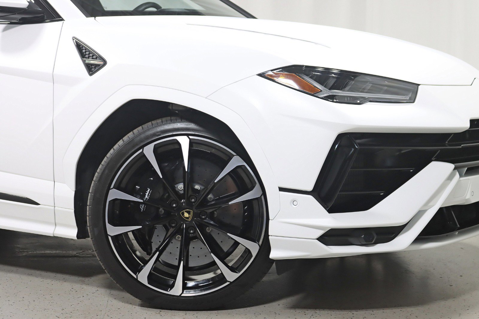 Used 2024 Lamborghini Urus S image 5