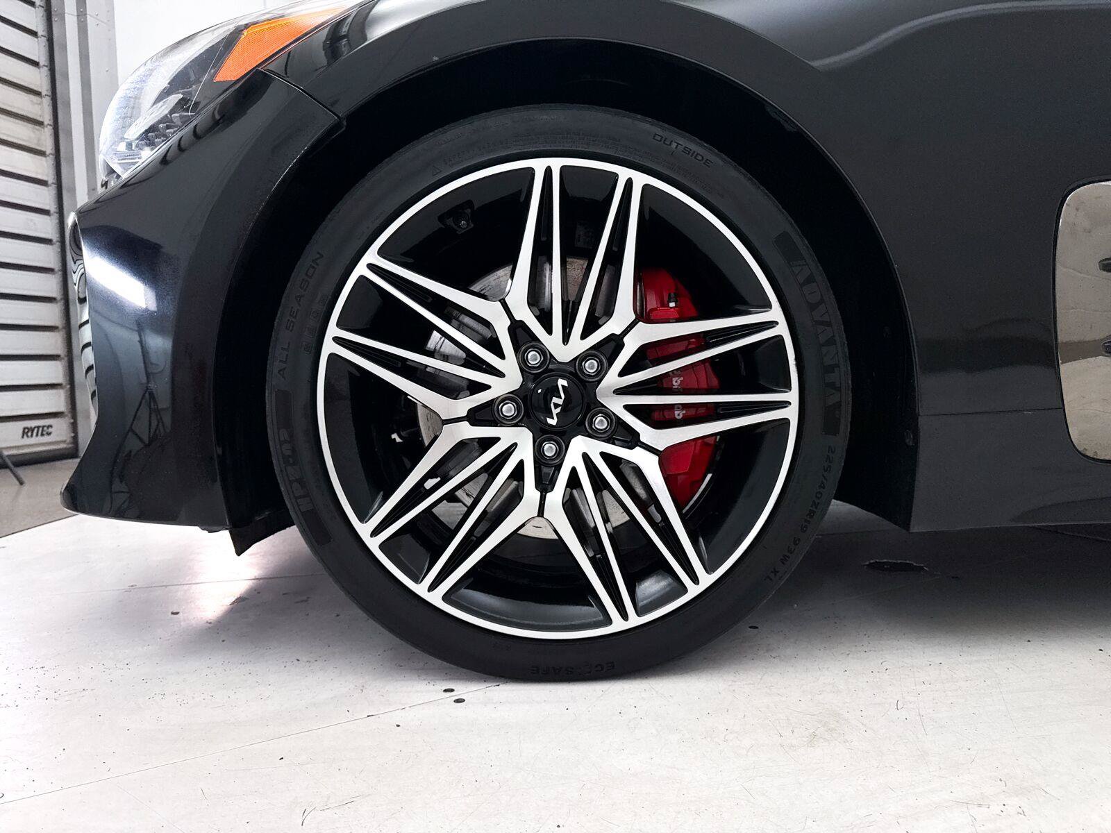 Used 2022 Kia Stinger GT1 w/ Red Interior Color Package RWD image 16