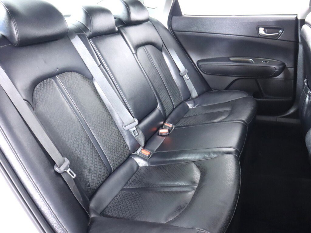 Used 2020 Kia Optima SE image 39