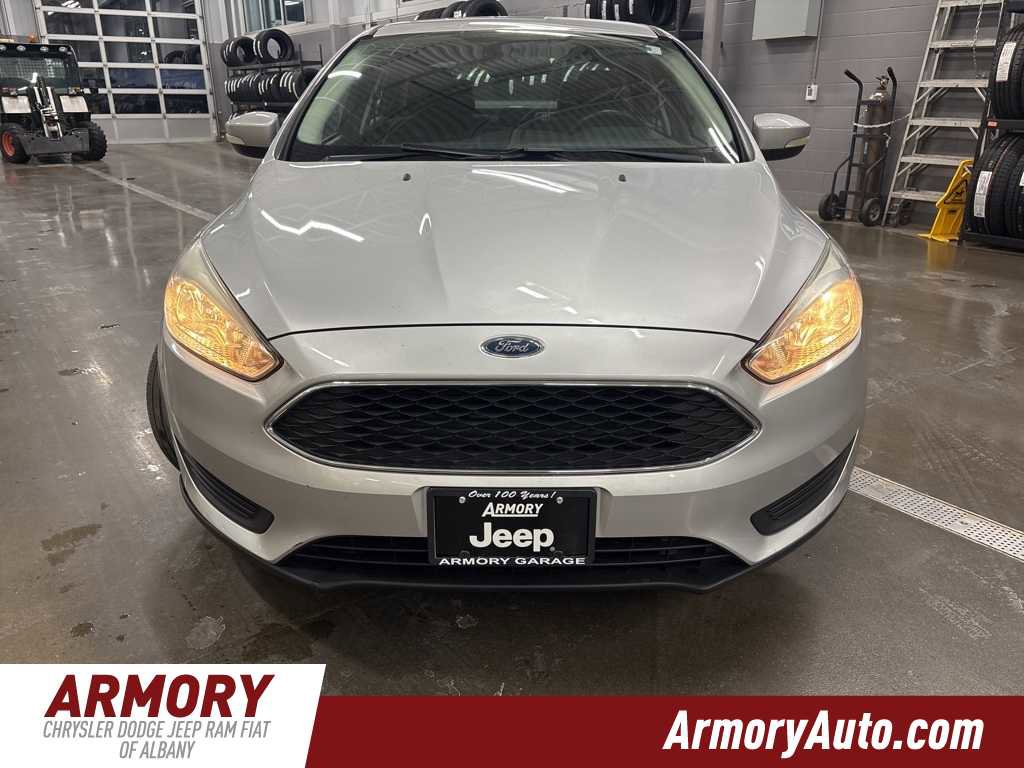 Used 2017 Ford Focus SE w/ Cold Weather Package image 2