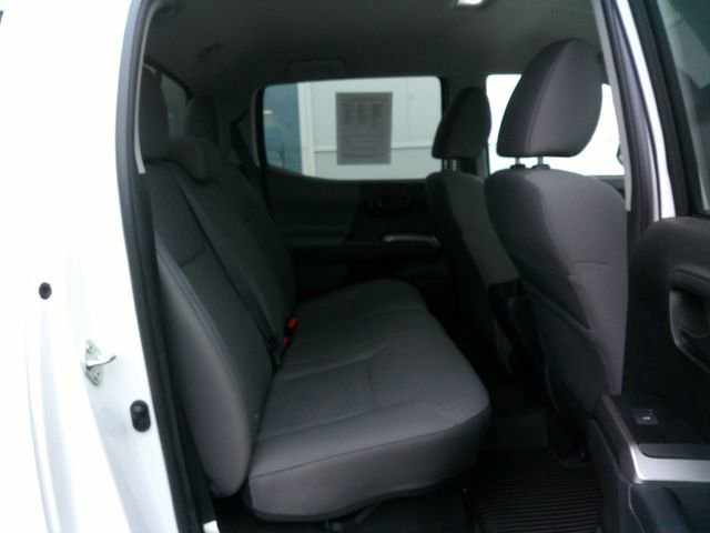 Used 2022 Toyota Tacoma SR5 AWD/4WD image 27