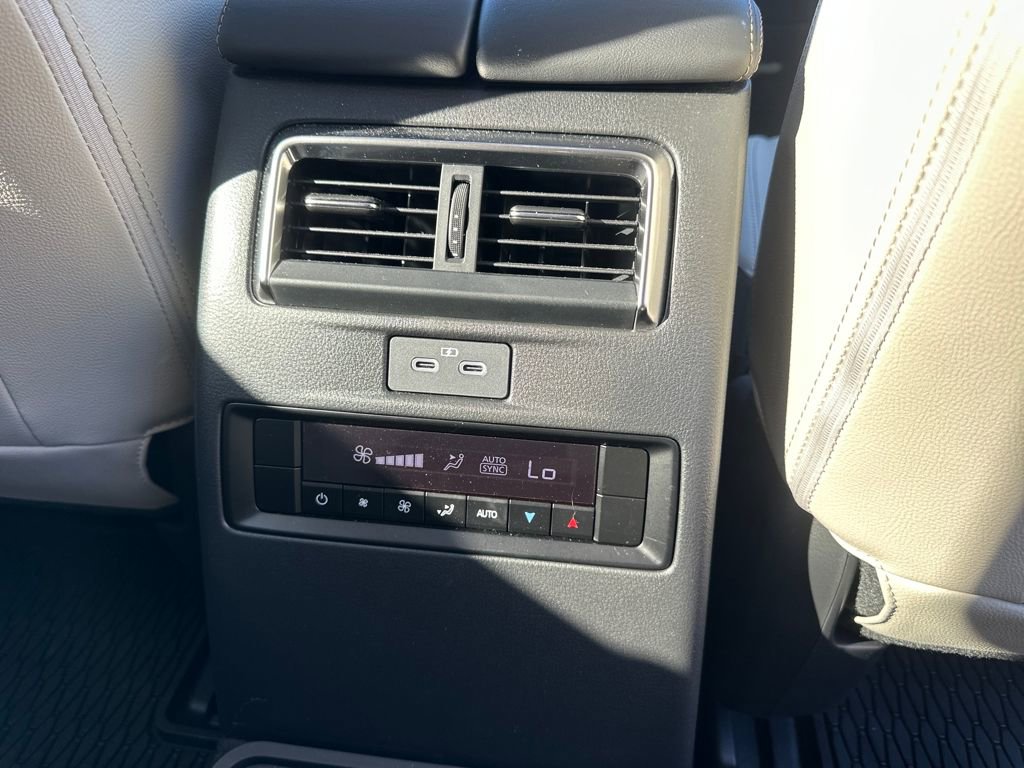 Used 2025 MAZDA CX-90 3.3 Turbo w/ Preferred Package image 37