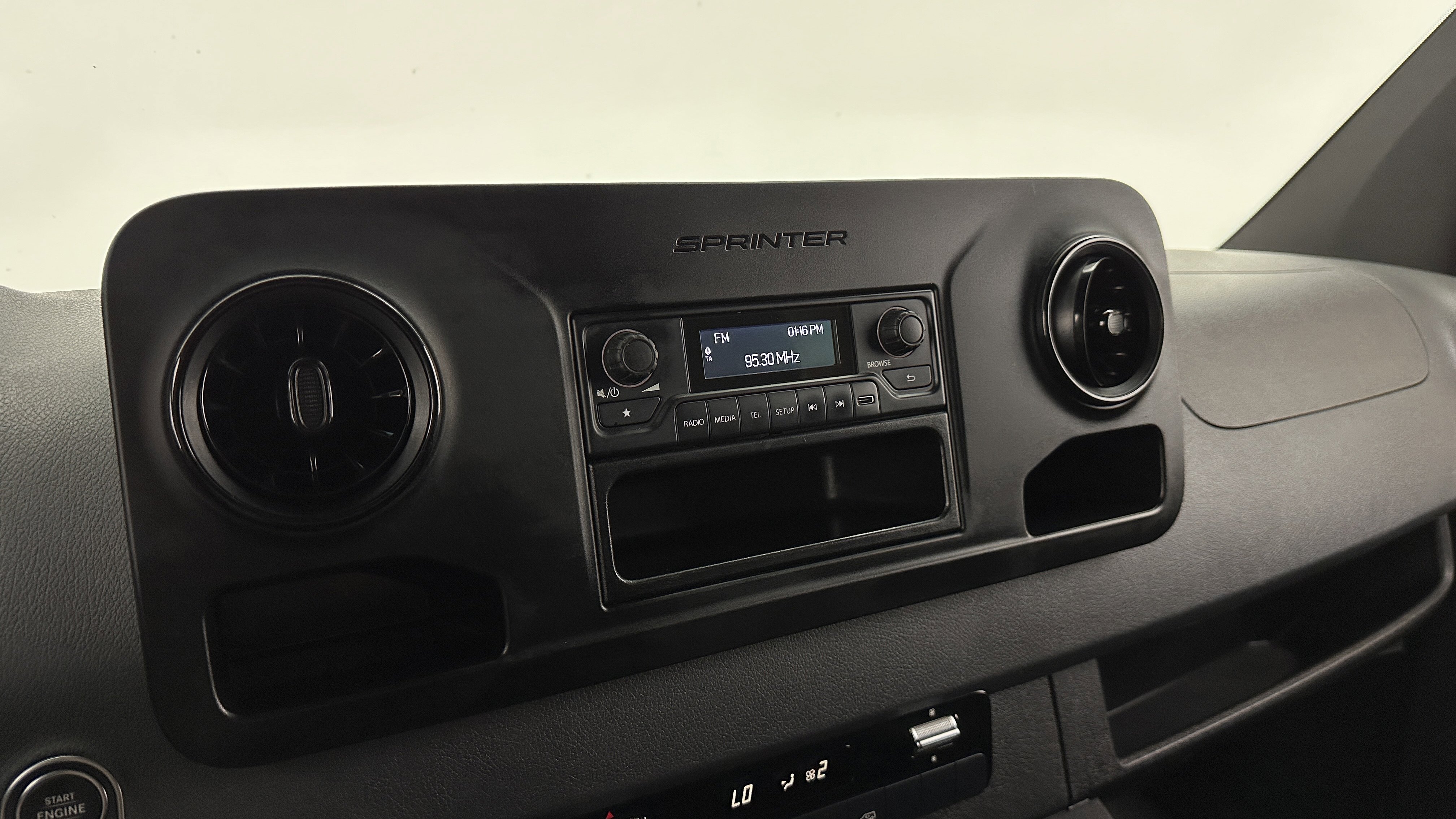 Used 2020 Freightliner Sprinter 3500 image 12