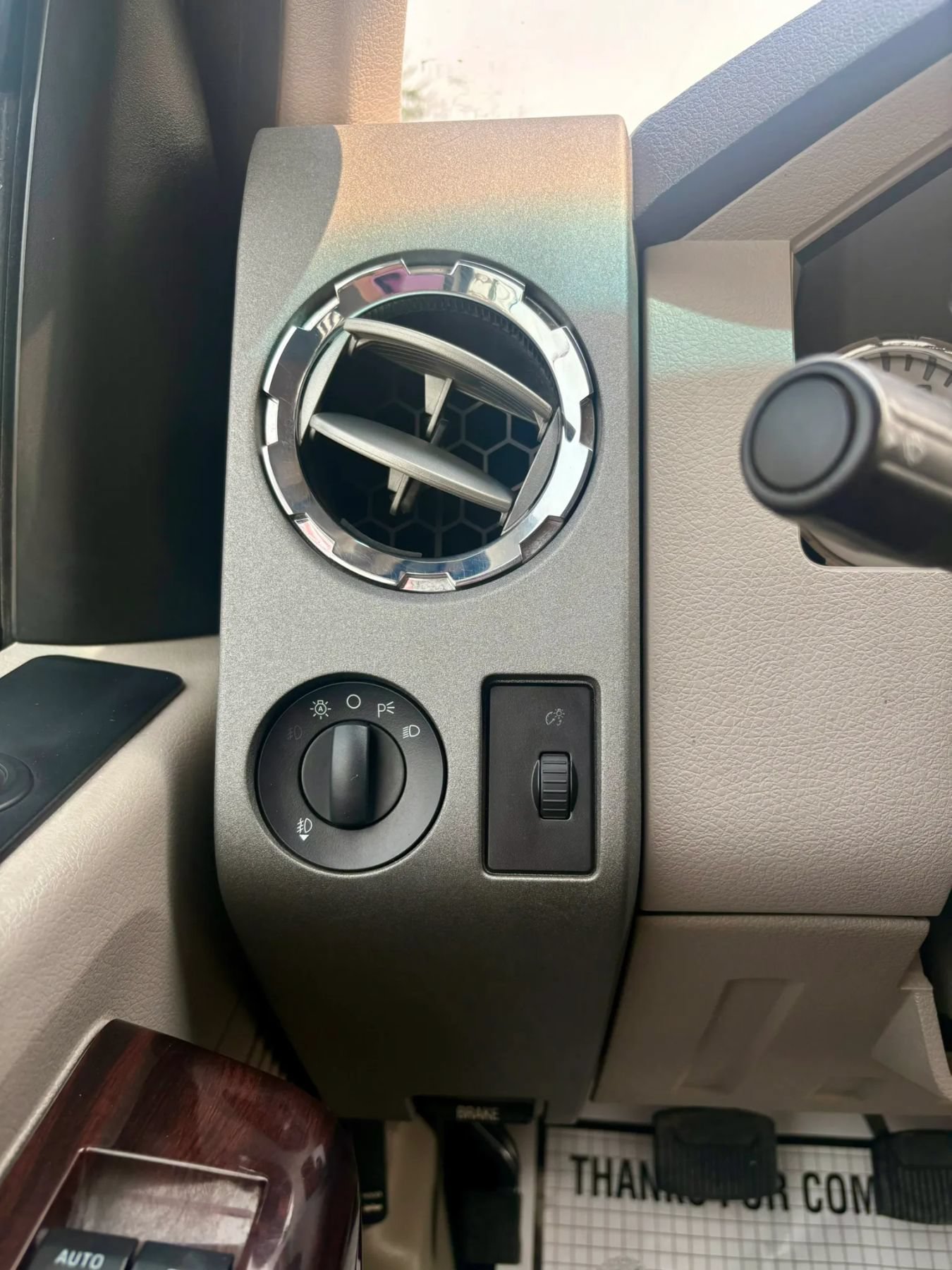Used 2009 Ford F350 Lariat AWD/4WD image 32