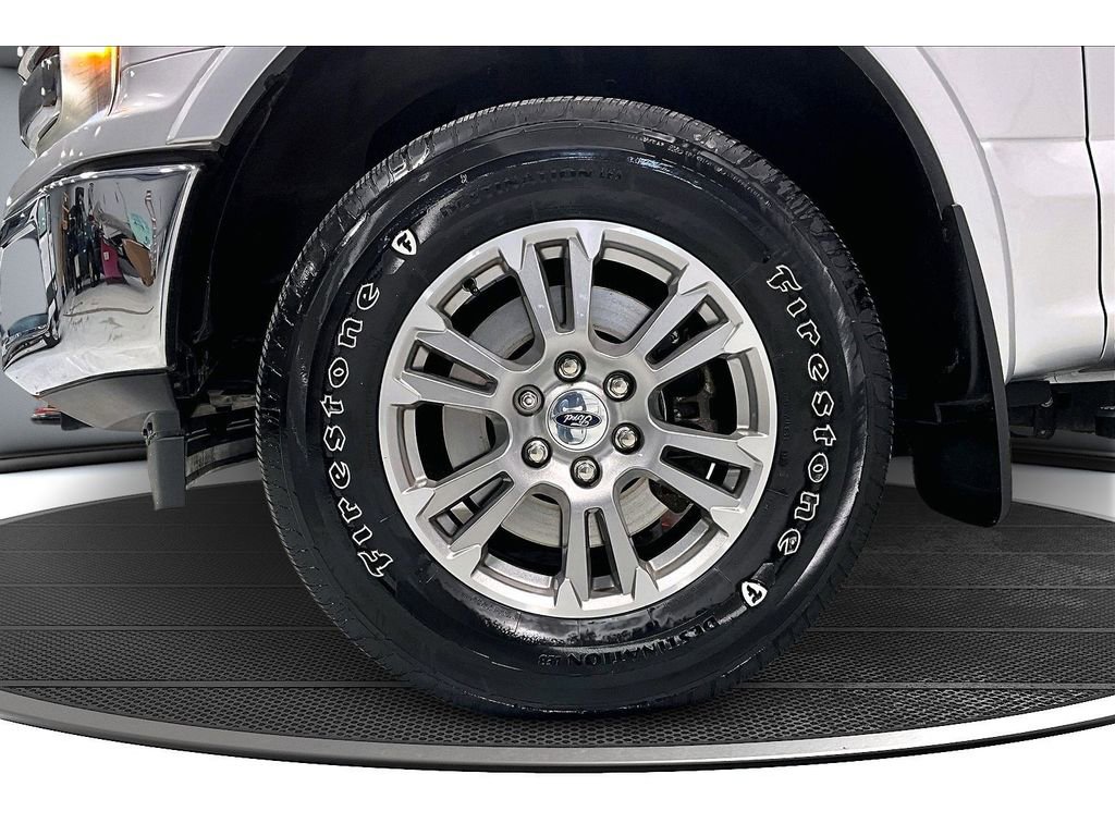 Used 2019 Ford F150 Lariat w/ Trailer Tow Package image 11