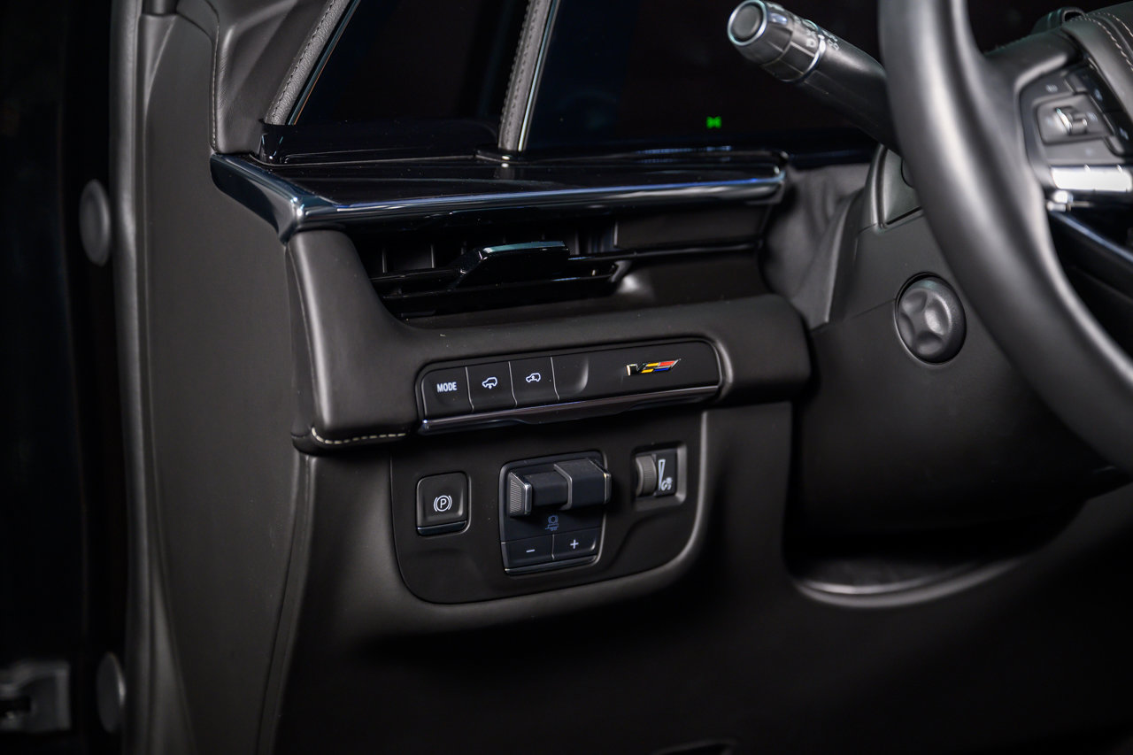 Used 2024 Cadillac Escalade V w/ LPO, Floor Liner Package image 21