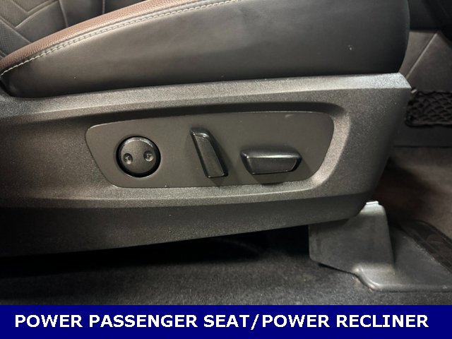 Used 2023 Nissan Pathfinder Platinum w/ Cargo Package image 29