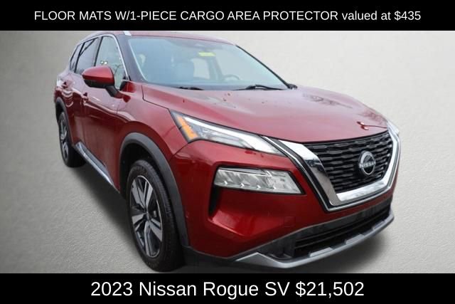 Used 2023 Nissan Rogue SV image 2
